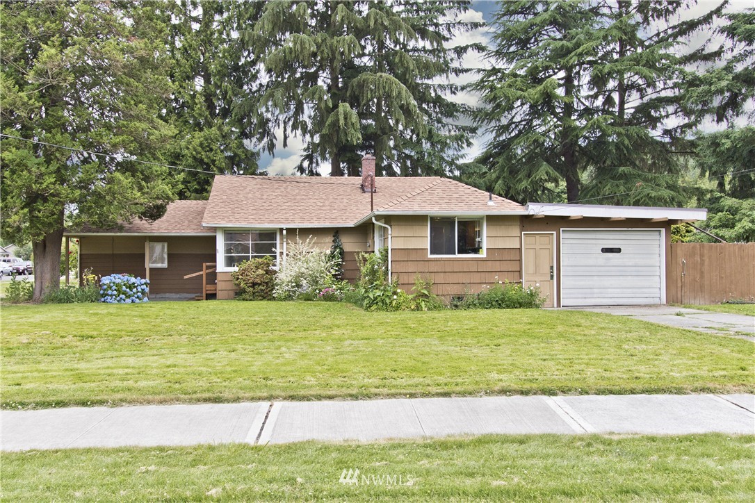 3216 Southeast 6th Street Renton, WA 98058 - Photo 2 of 22 Gallery Image 2