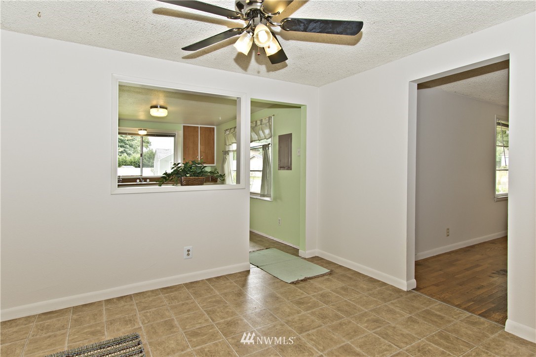 3216 Southeast 6th Street Renton, WA 98058 - Photo 12 of 22 Gallery Image 12