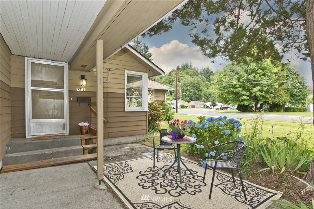 3216 Southeast 6th Street Renton, WA 98058 - Photo 19 of 22 Gallery Image 19