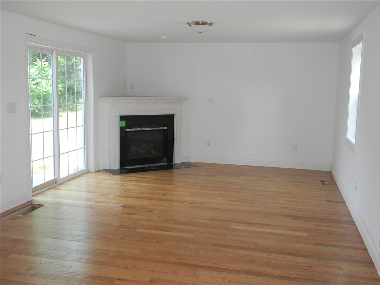 13 Stage Road Hampstead, NH 03841 - Photo 12 of 20 Gallery Image 12