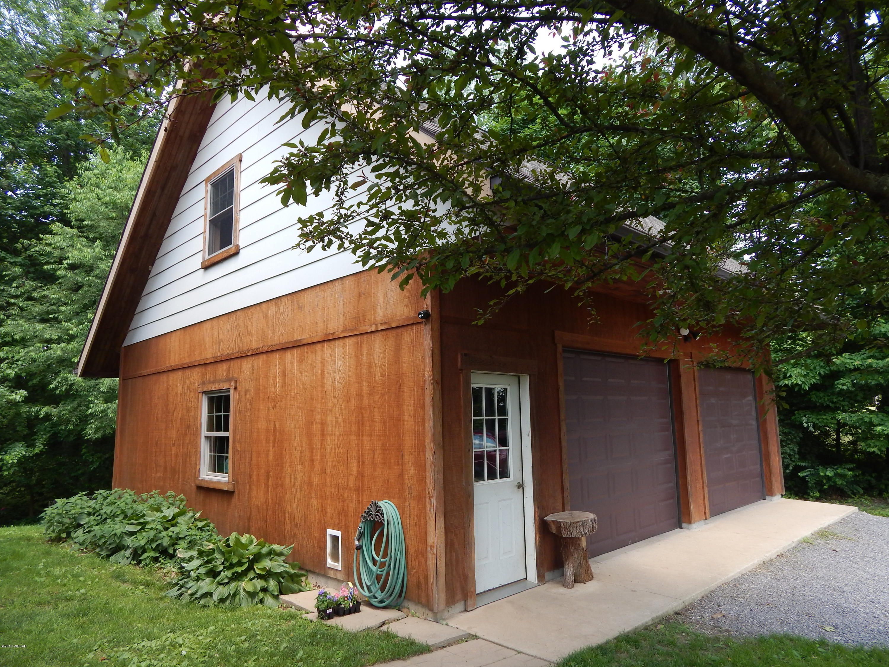 106 Pentz Road New Columbia, PA 17856 - Photo 31 of 45 2 story 2 + car garage