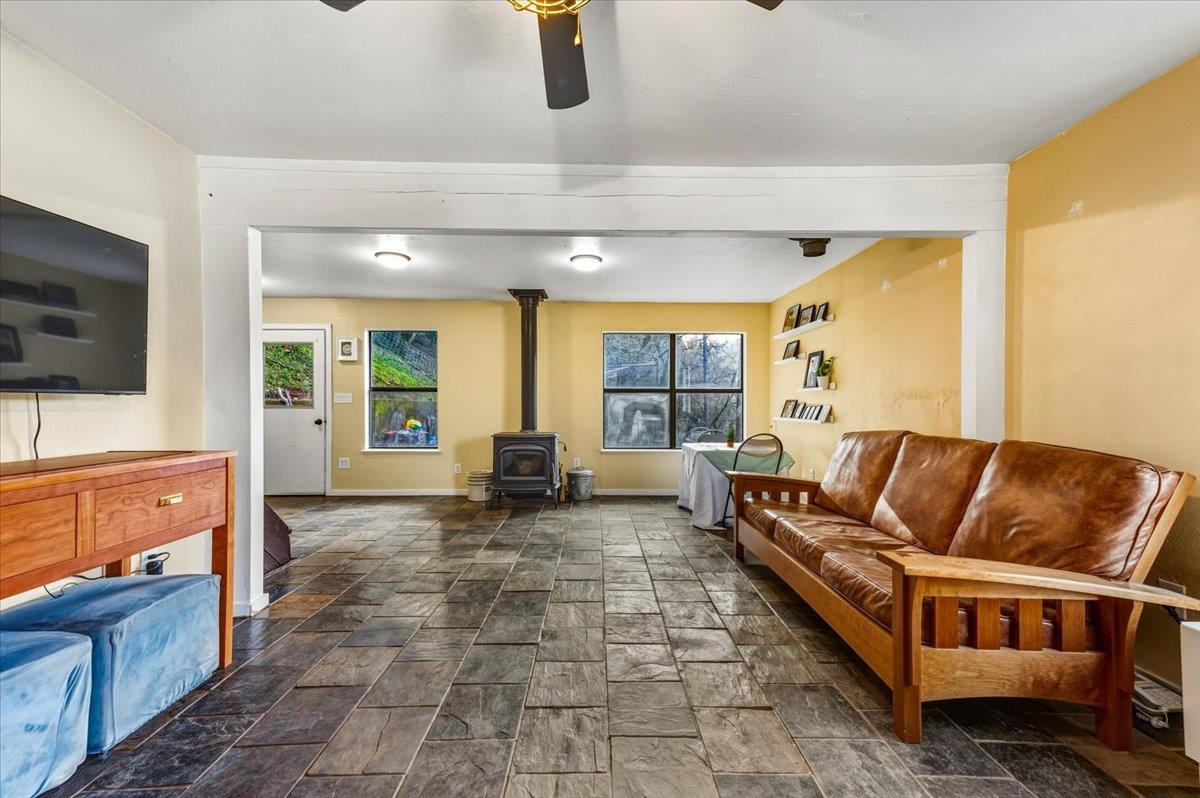 15153 Norvin Way Grass Valley, CA 95949 - Photo 6 of 56