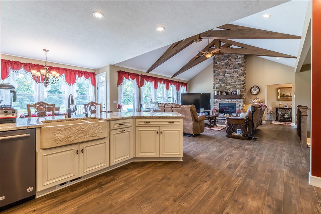 6460 Bortle Road Victor, NY 14564 - Photo 7 of 34