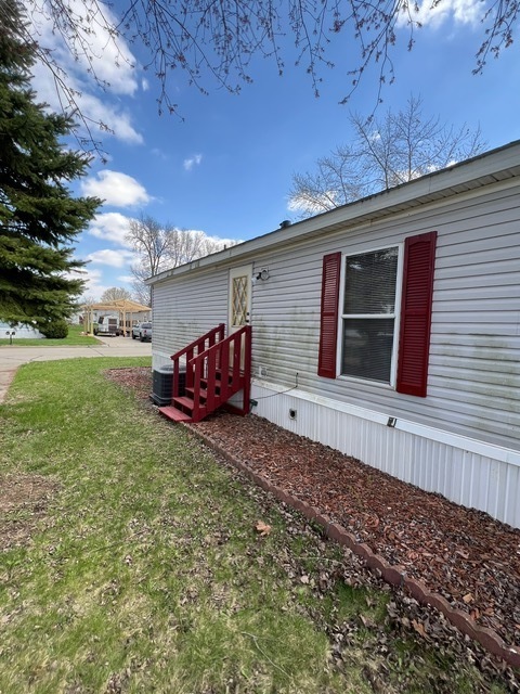 9 Gerard Drive Bloomington, IL 61701 - Photo 3 of 23