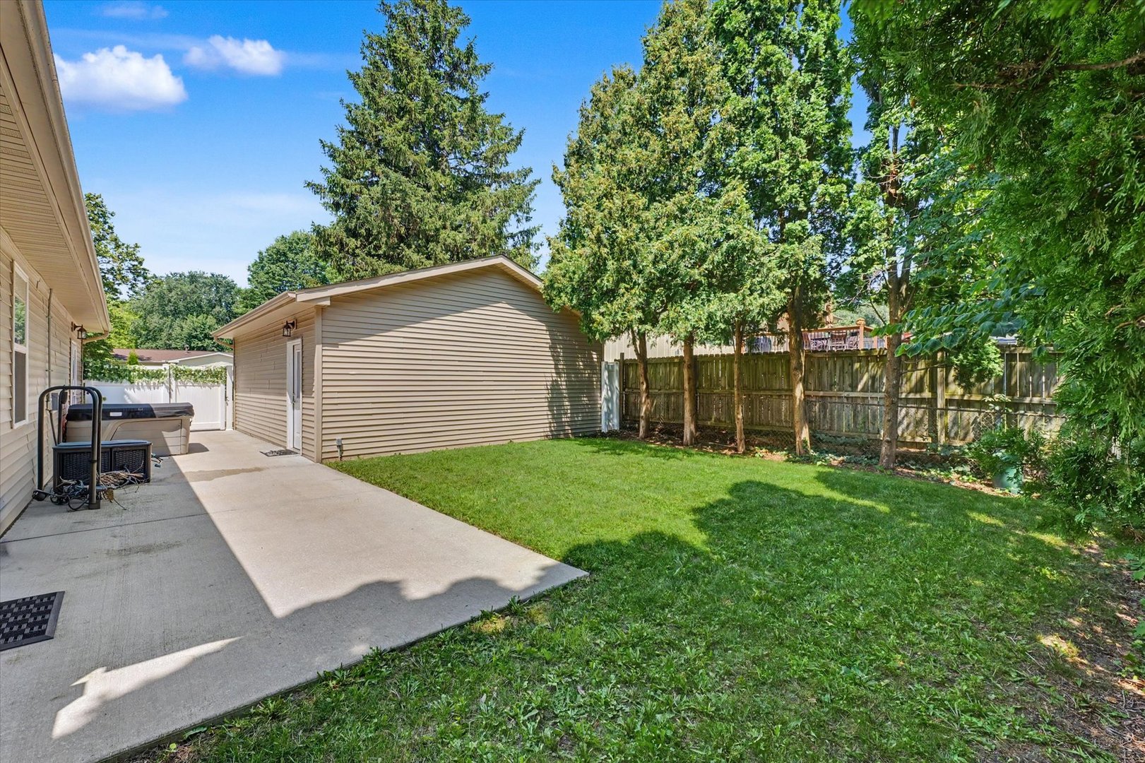 2014 Winchester Drive Champaign, IL 61821 - Photo 26 of 32