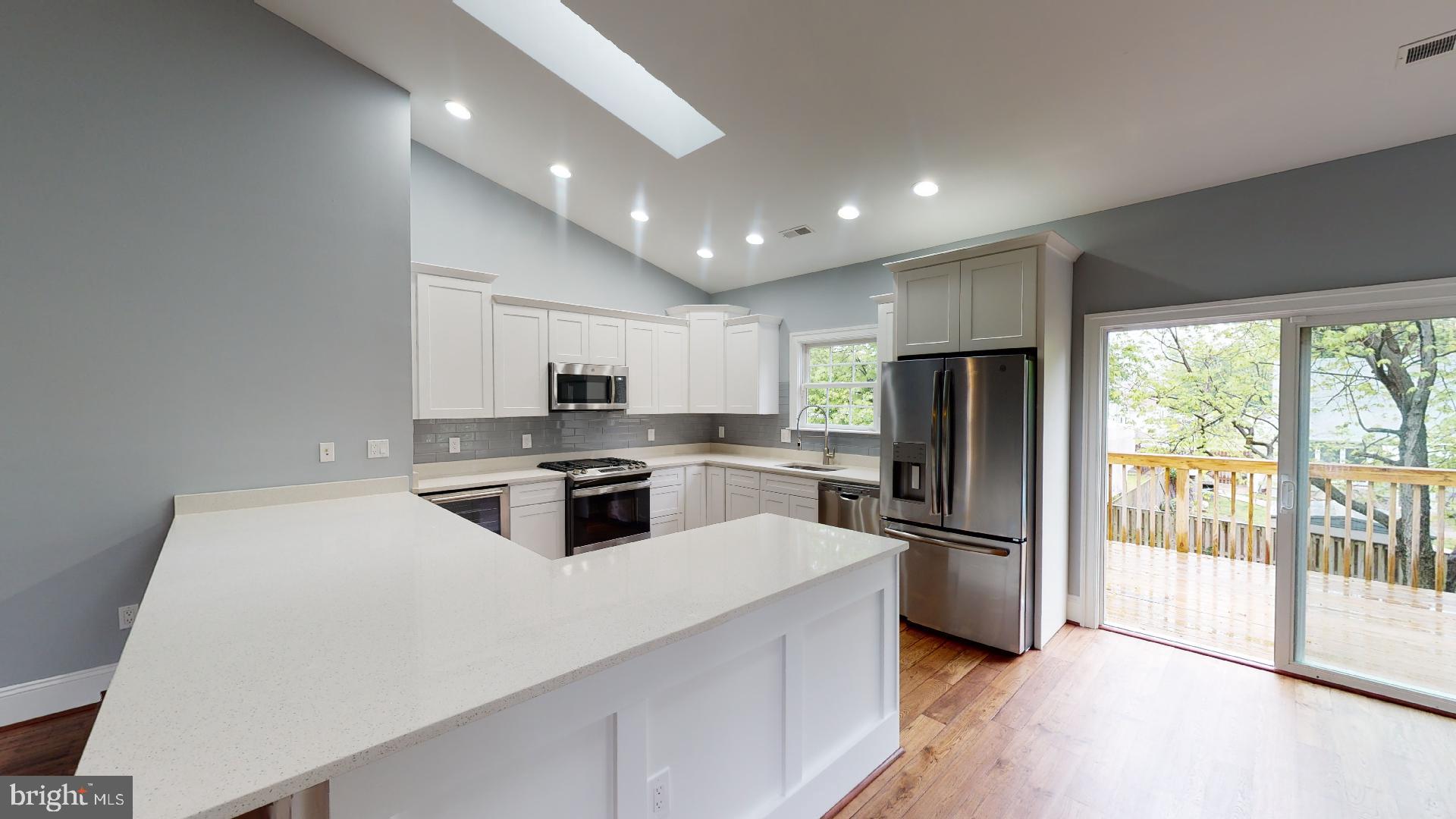 174 Carroll Road Pasadena, MD 21122 - Photo 13 of 57 quartz counter top