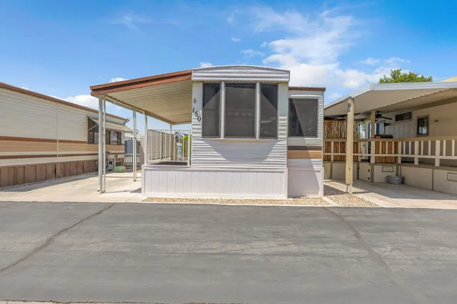 a view of house with a outdoor space