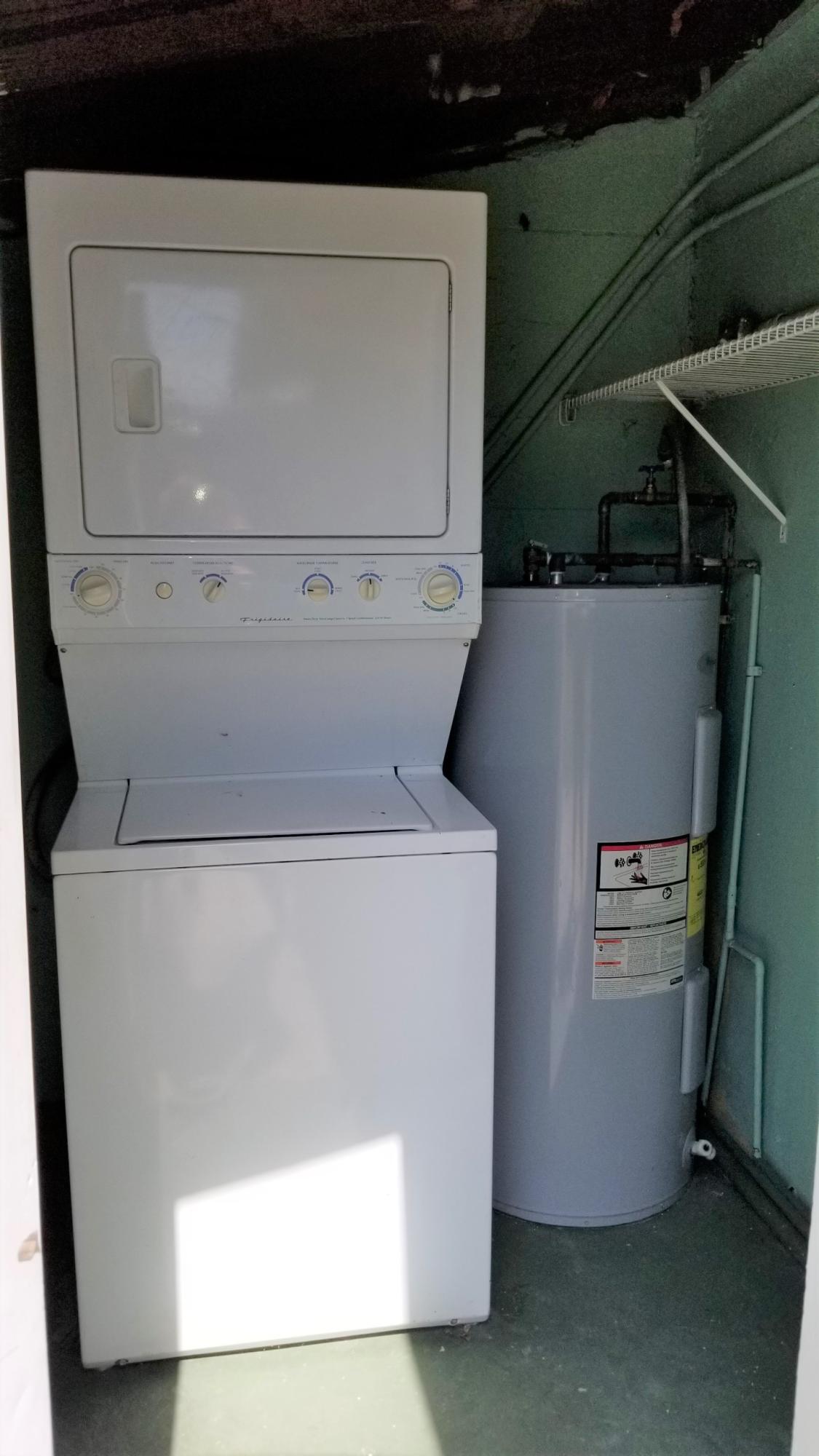 832 Cherry Road West Palm Beach, FL 33409 - Photo 14 of 16 laundry-utility