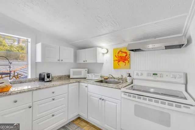 $1,200,000 | 815 Miller Avenue, Tybee Island, GA 31328