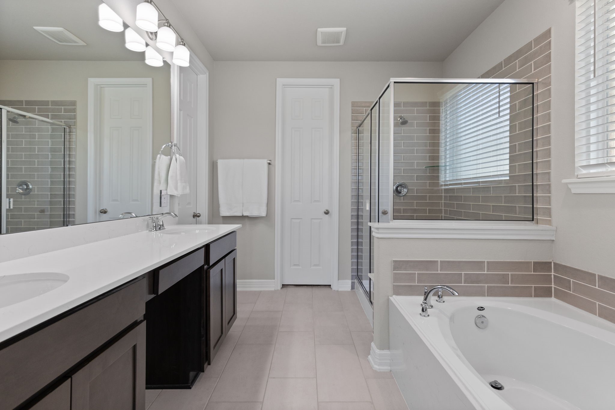 3541 Cherrybark Gable Ln Spring Spring, TX 77386 - Photo 19 of 39 Another view of the primary bathroom.