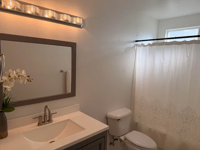 $3,000 | 51905 Avenida Velasco, La Quinta, CA 92253