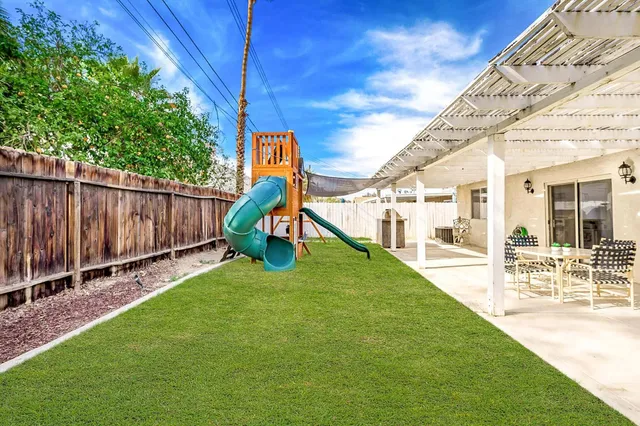 $3,000 | 51905 Avenida Velasco, La Quinta, CA 92253