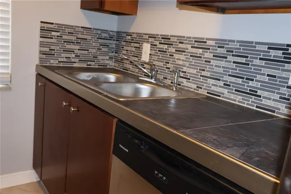 $1,250 | 7609 Abbey Lane, Unit B, Tampa, FL 33617