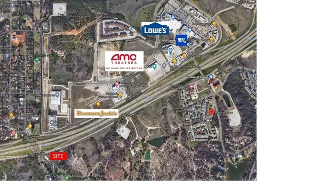 a view of a yard with an trees