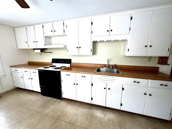 $325,000 | 5 Clesson Brook Road, Buckland, MA 01339