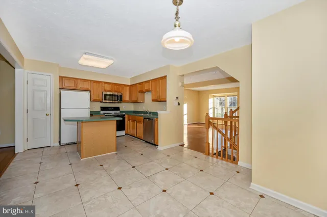 $2,400 | 6801 Fallard Place, Frederick, MD 21703