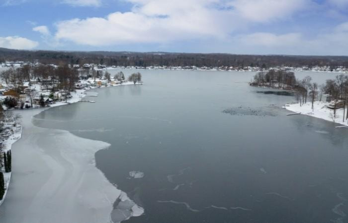 31244 Curran Beach Road Dowagiac, MI 49047 - Photo 13 of 45 700x450-crop-90-31244curransbeachroad-6