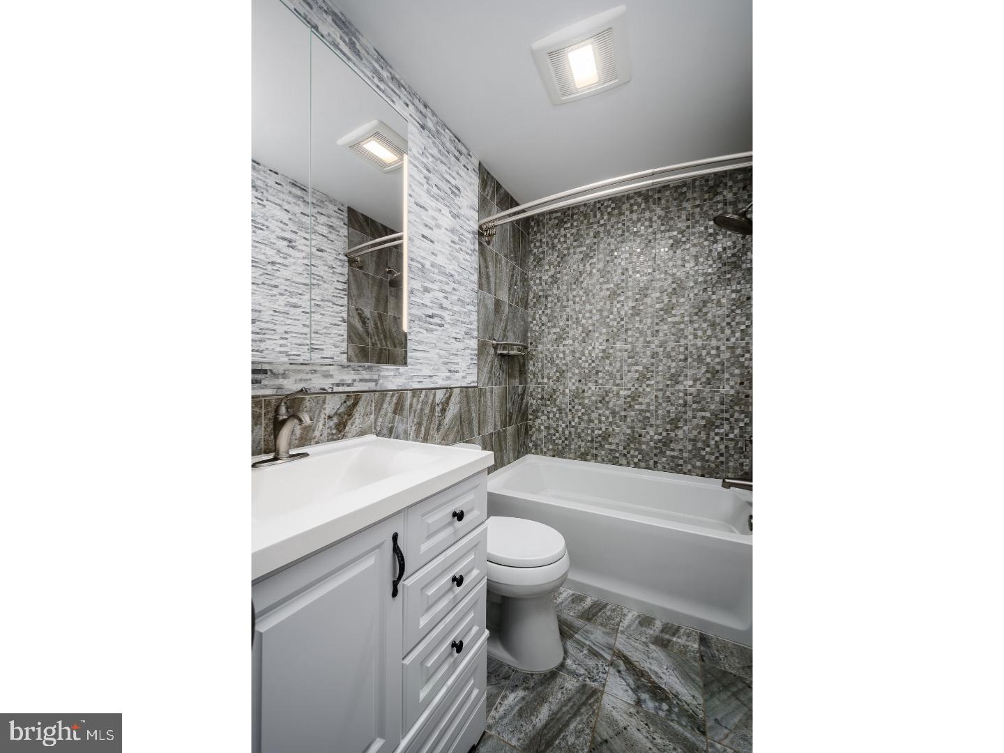 22 Jacobs Creek Road Ewing, NJ 08628 - Photo 12 of 25 Gallery Image 12