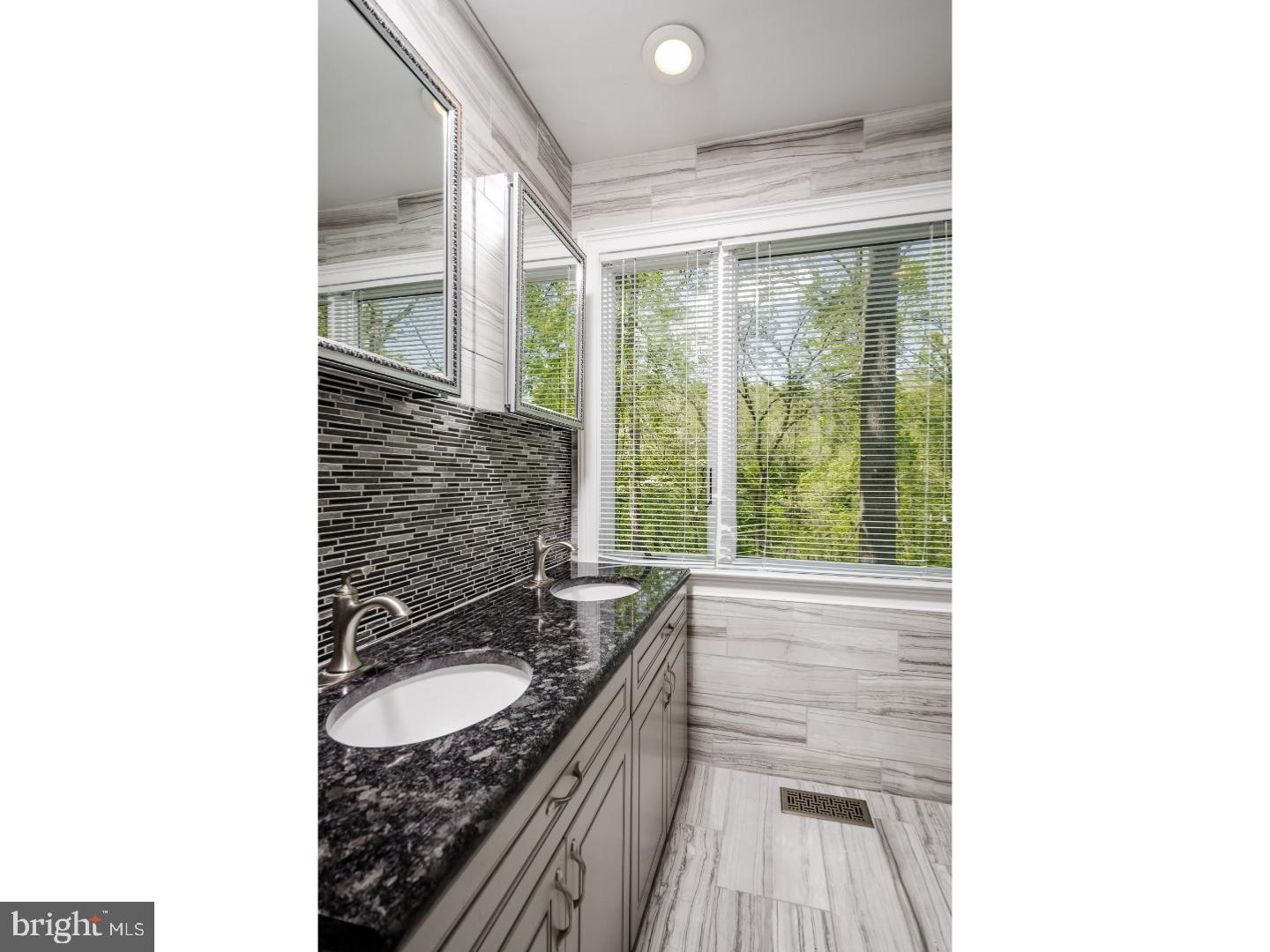 22 Jacobs Creek Road Ewing, NJ 08628 - Photo 14 of 25 Gallery Image 14