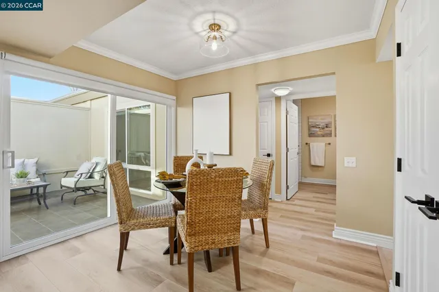 $675,000 | 2308 Tice Creek Drive, Unit 5, Walnut Creek, CA 94595