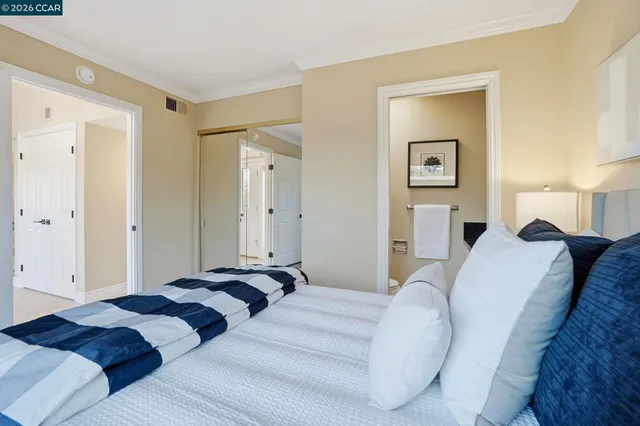 $675,000 | 2308 Tice Creek Drive, Unit 5, Walnut Creek, CA 94595