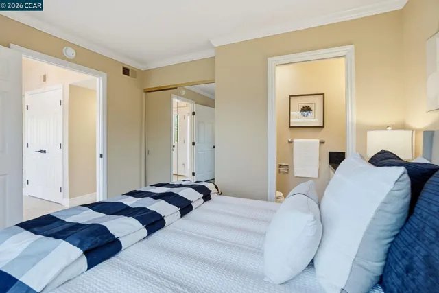 $675,000 | 2308 Tice Creek Drive, Unit 5, Walnut Creek, CA 94595