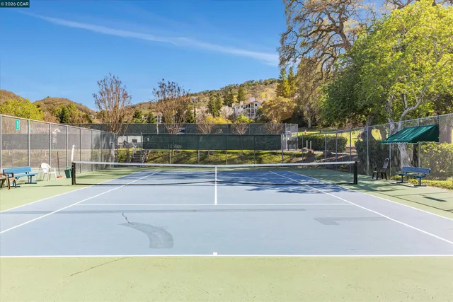 $675,000 | 2308 Tice Creek Drive, Unit 5, Walnut Creek, CA 94595