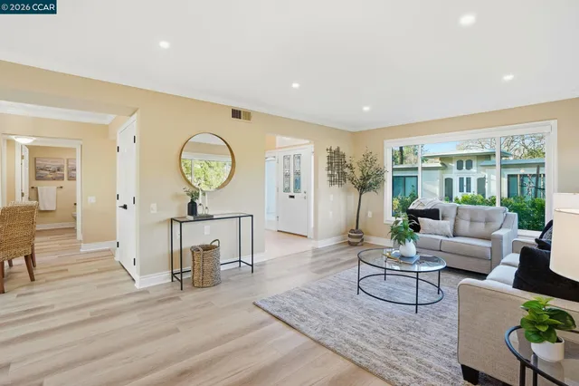$675,000 | 2308 Tice Creek Drive, Unit 5, Walnut Creek, CA 94595