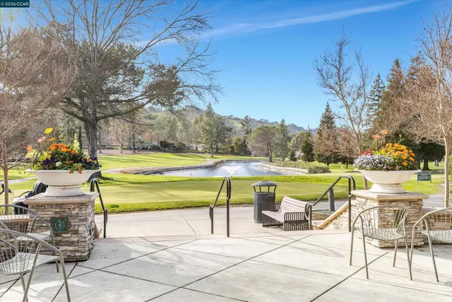 $675,000 | 2308 Tice Creek Drive, Unit 5, Walnut Creek, CA 94595
