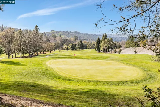 $675,000 | 2308 Tice Creek Drive, Unit 5, Walnut Creek, CA 94595