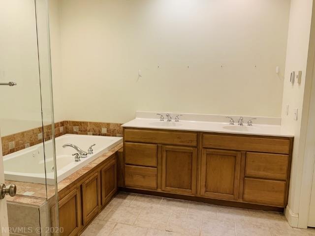 2091 Springdale Road Pearisburg, VA 24134 - Photo 20 of 45 Gallery Image 20