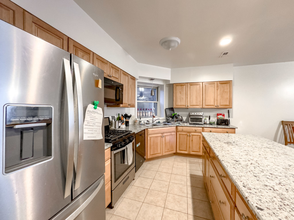 6711 North Sheridan Road, Unit 1N Chicago, IL 60626 - Photo 3 of 21