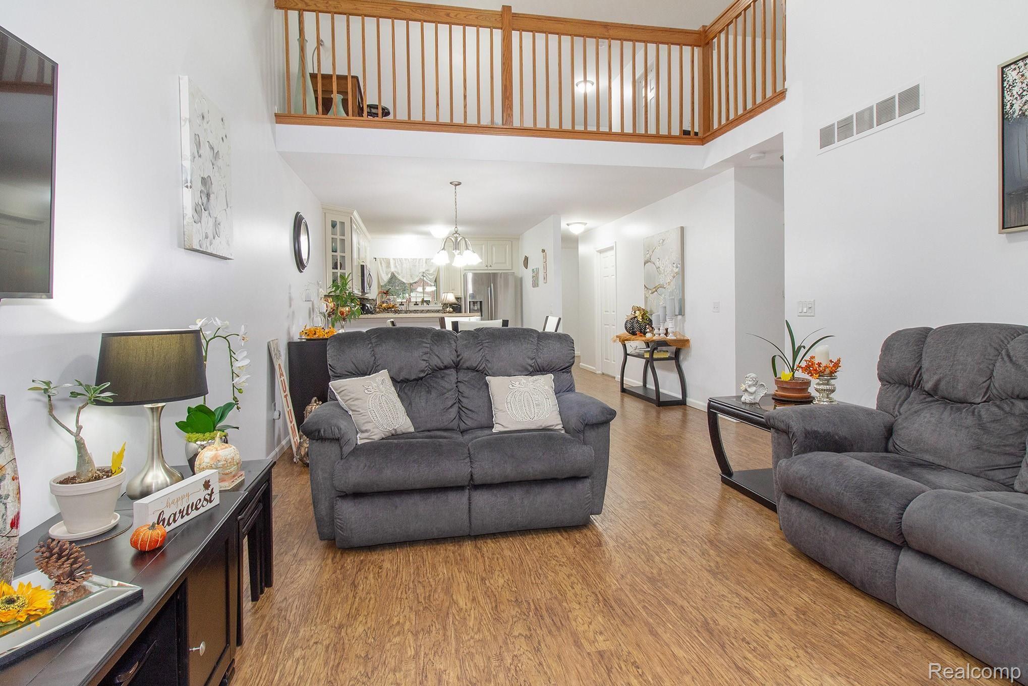 4694 Summer Ridge Drive Howell, MI 48843 - Photo 11 of 26 IMG_8914.jpg
