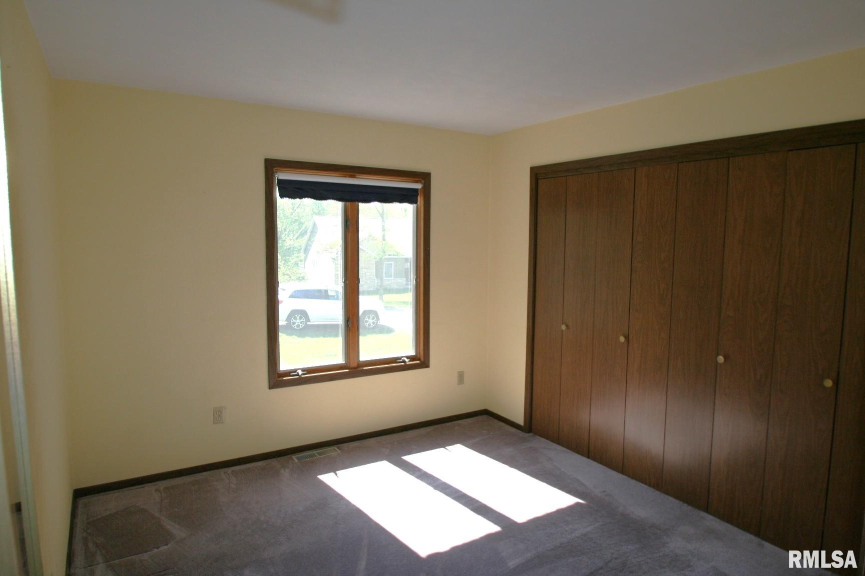 32 Roxbury Road Mackinaw, IL 61755 - Photo 9 of 30