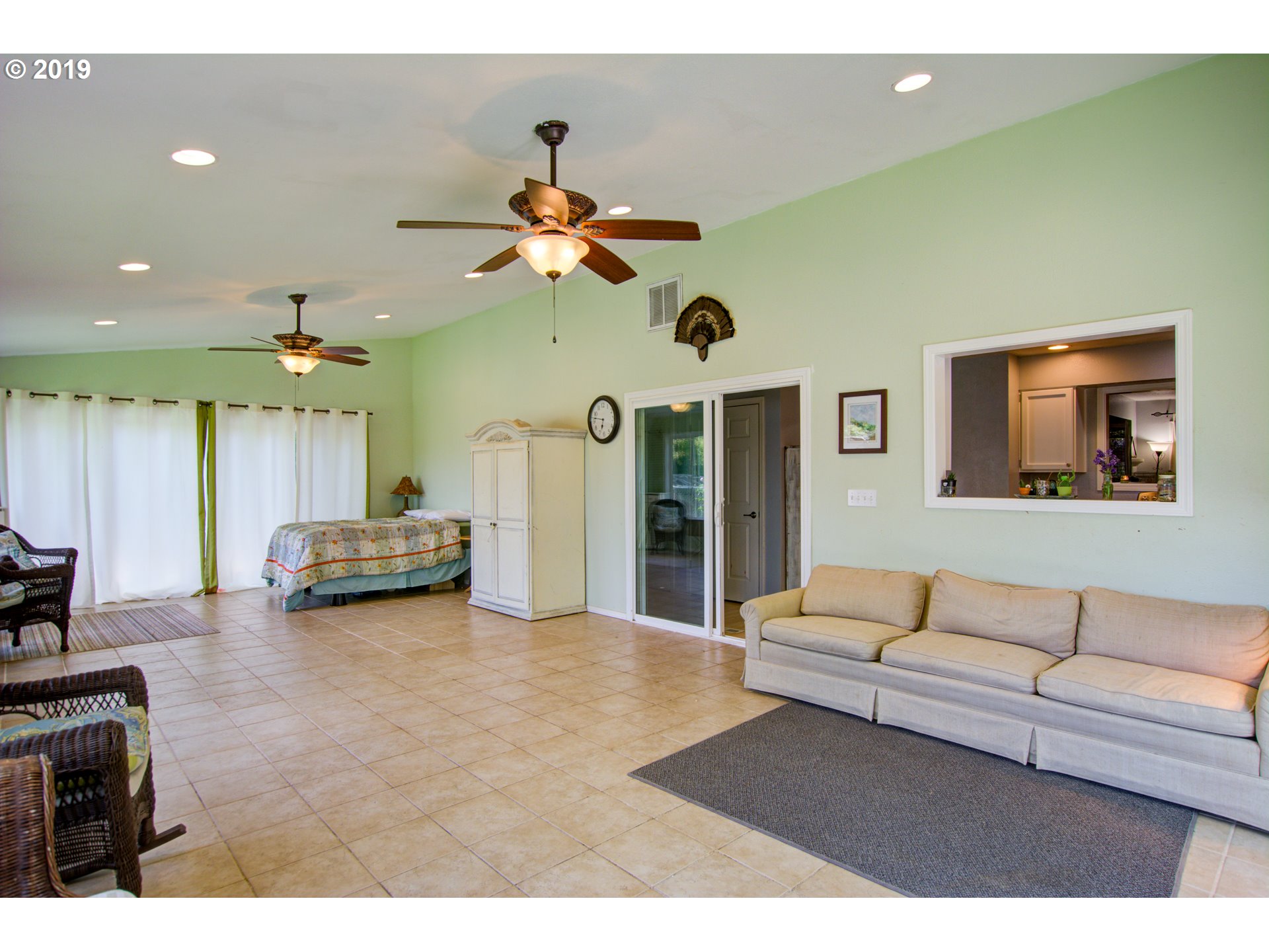 1520 Thatcher Road Forest Grove, OR 97116 - Photo 10 of 14 Sun Room