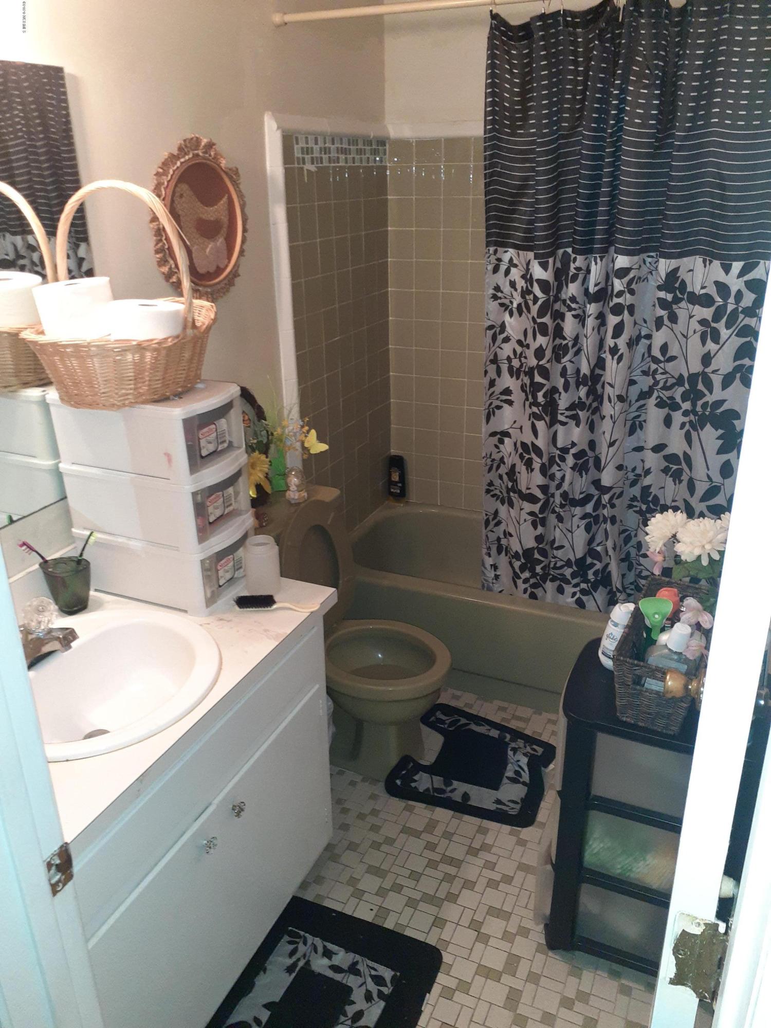4226 Dewitt Road Wilmington, NC 28405 - Photo 9 of 15 20200107_154339