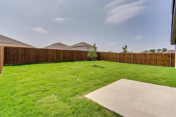 $2,100 | 778 Camden Drive, Lavon, TX 75166