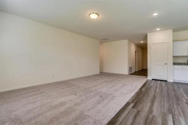 $2,100 | 778 Camden Drive, Lavon, TX 75166