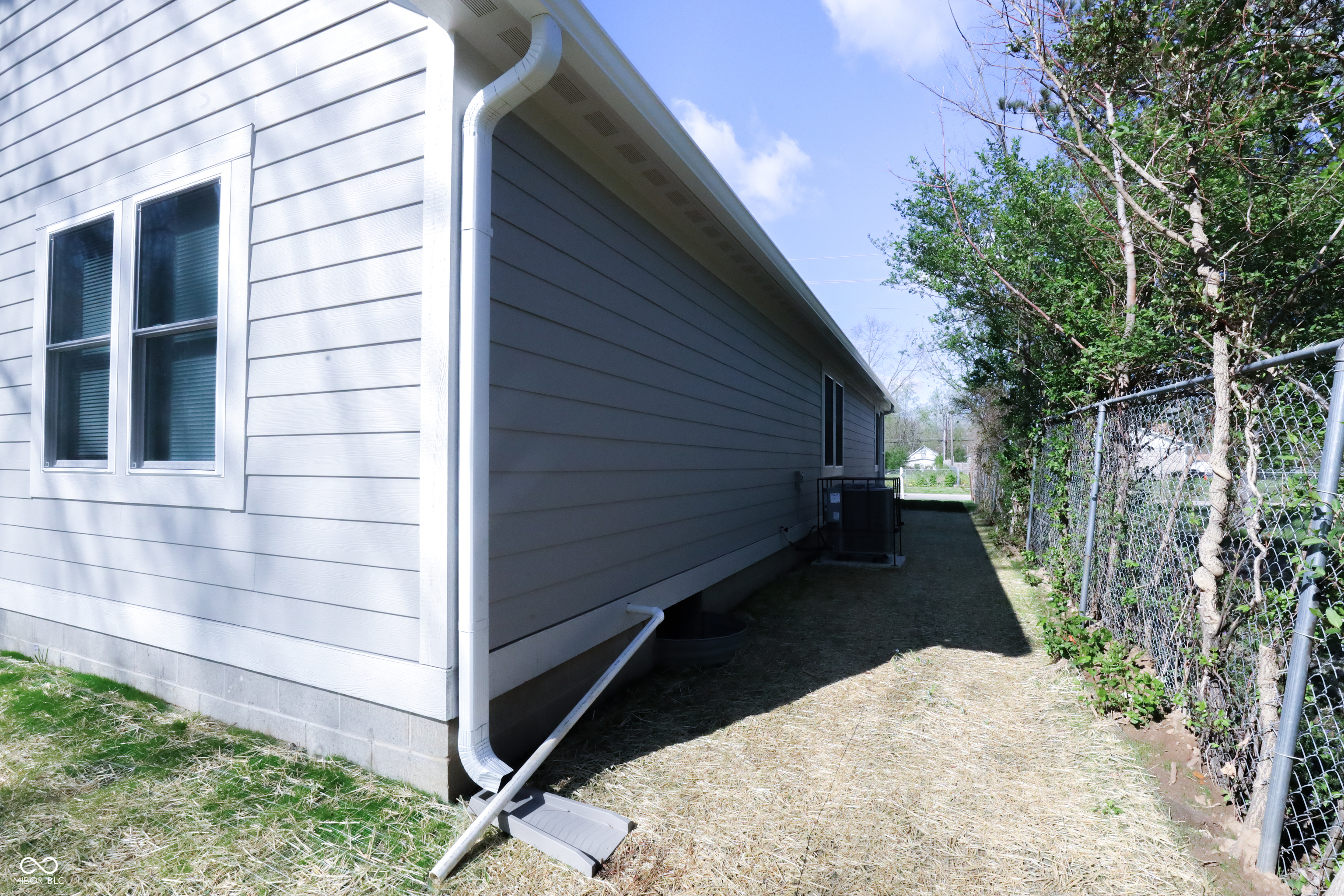 3135 Ralston Avenue Indianapolis, IN 46218 - Photo 15 of 47