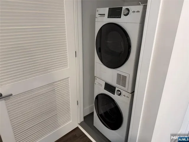 $2,895 | 470 Main Street, Unit 508, Fort Lee, NJ 07024