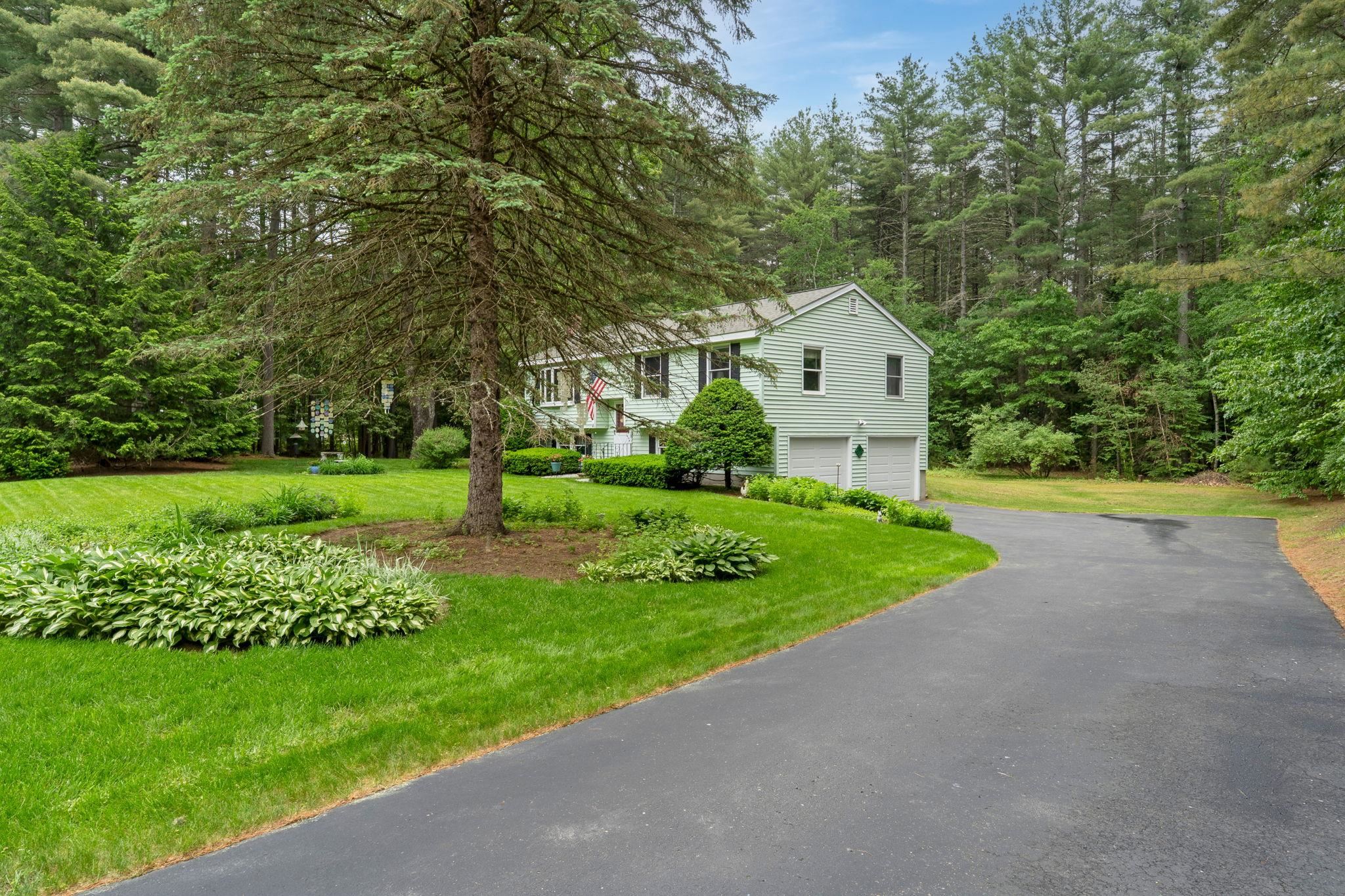 8 Rocky Hill Road Litchfield, NH 03052 - Photo 4 of 48