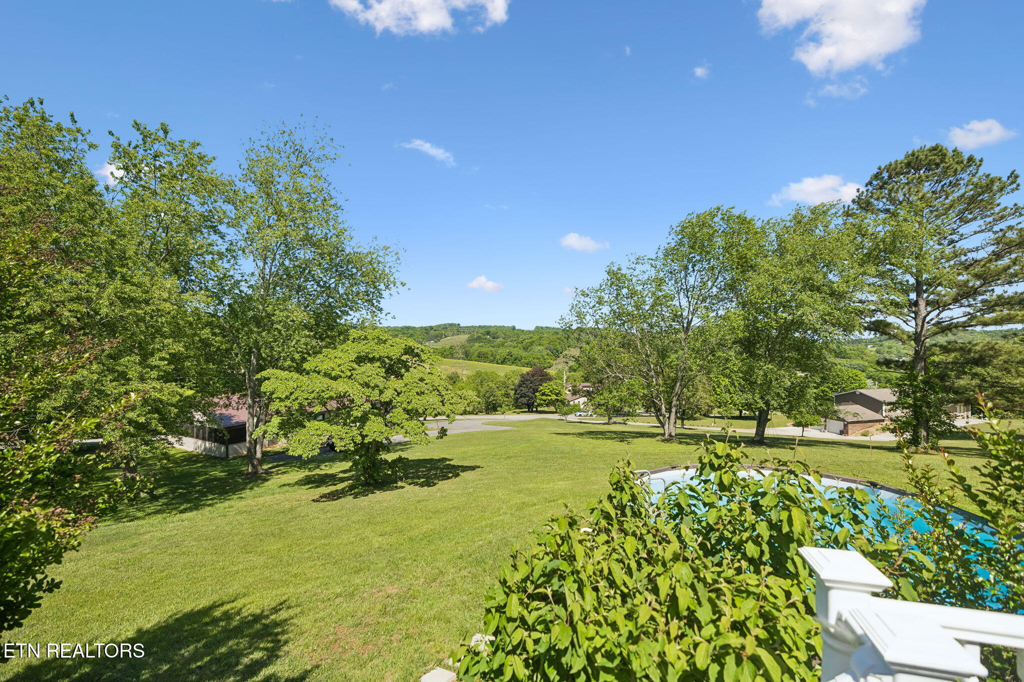 137 Meadow Run Bean Station, TN 37708 - Photo 33 of 42 47-137 Meadow Run - 047
