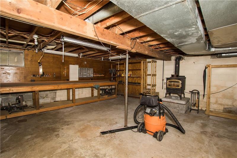 299 Linnwood Road Eighty Four, PA 15330 - Photo 23 of 25 Gallery Image 23