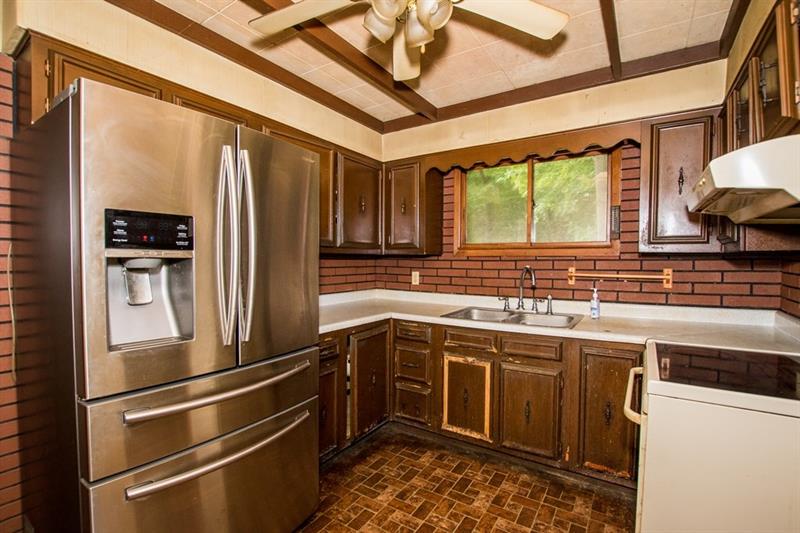 299 Linnwood Road Eighty Four, PA 15330 - Photo 9 of 25 Gallery Image 9