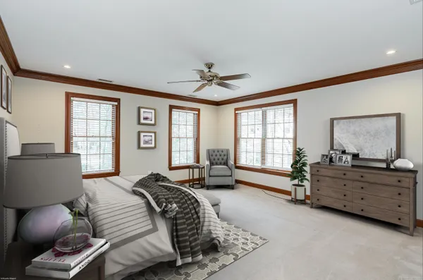 $8,500 | 3 Eton Place, Farmington, CT 06032