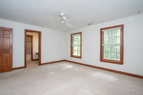 $8,500 | 3 Eton Place, Farmington, CT 06032