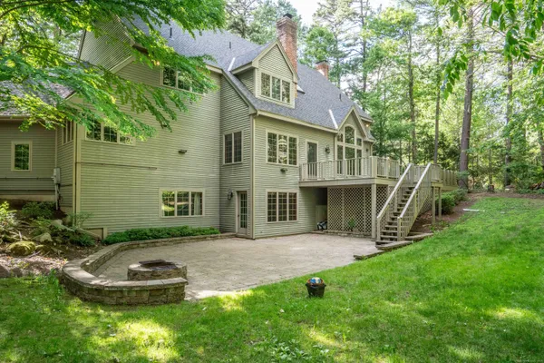 $8,500 | 3 Eton Place, Farmington, CT 06032