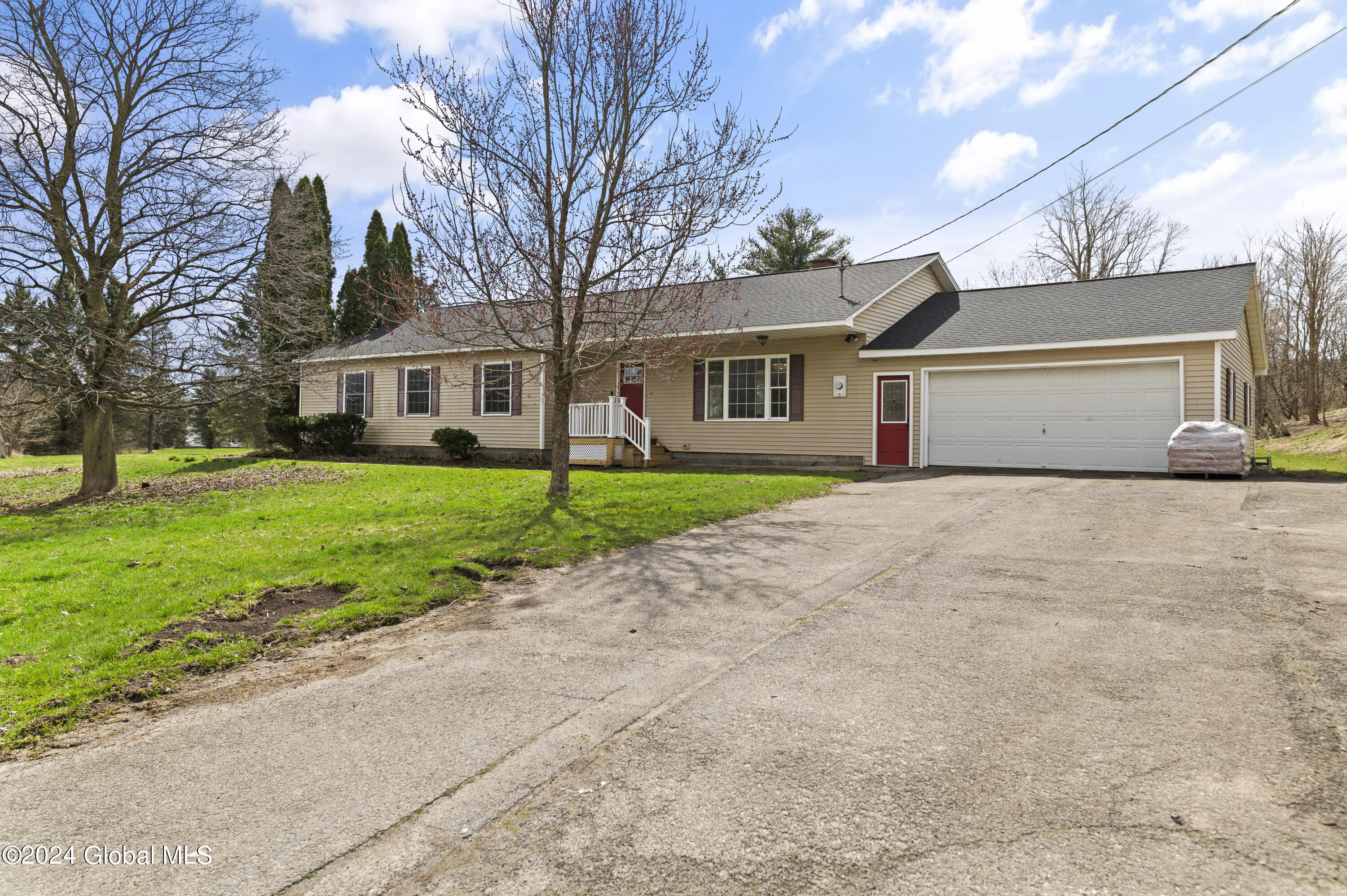 157 Dunlap Road Amsterdam, NY 12010 - Photo 1 of 35 01-FJD_1173