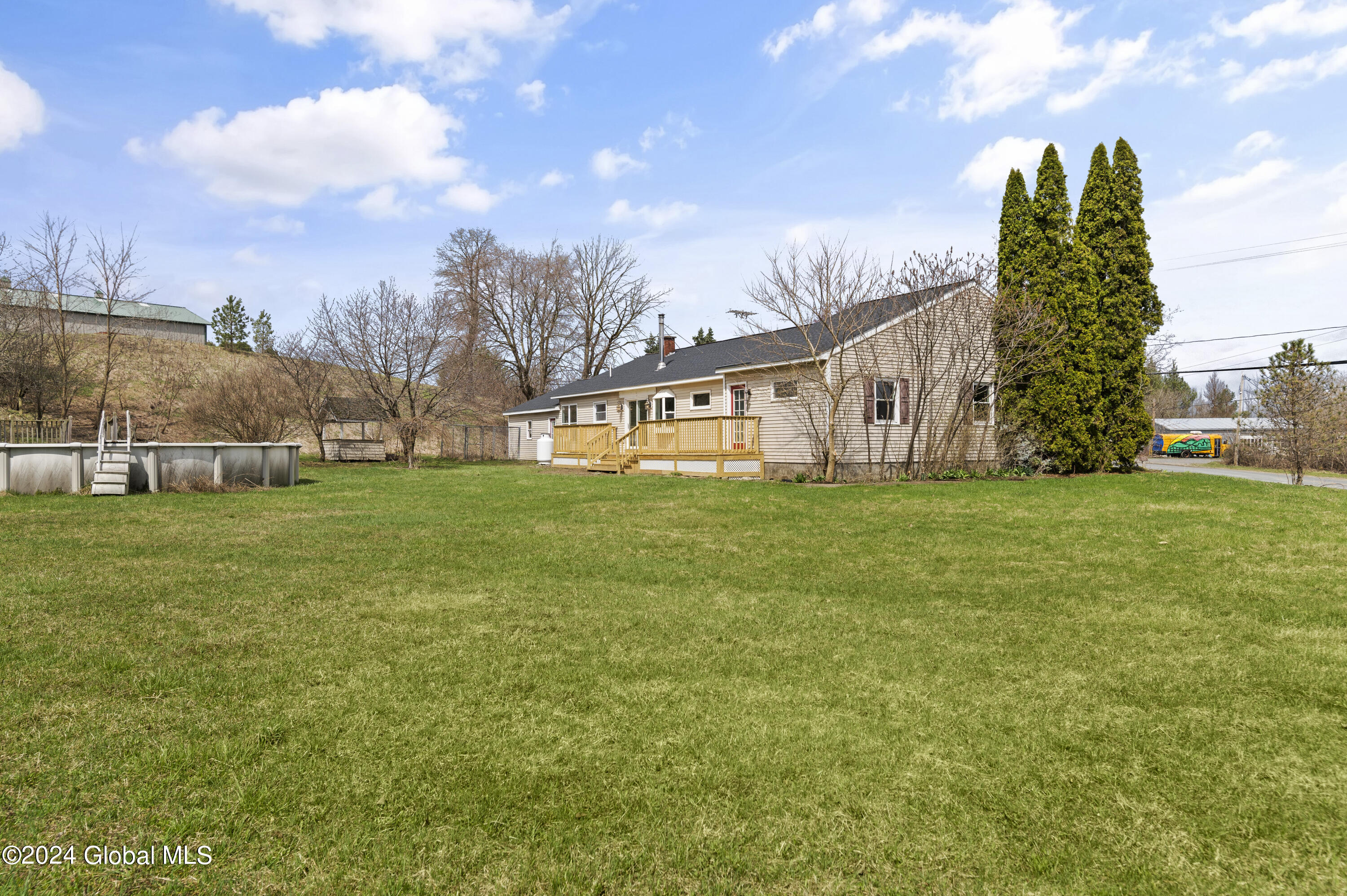 157 Dunlap Road Amsterdam, NY 12010 - Photo 33 of 35 04-FJD_1181