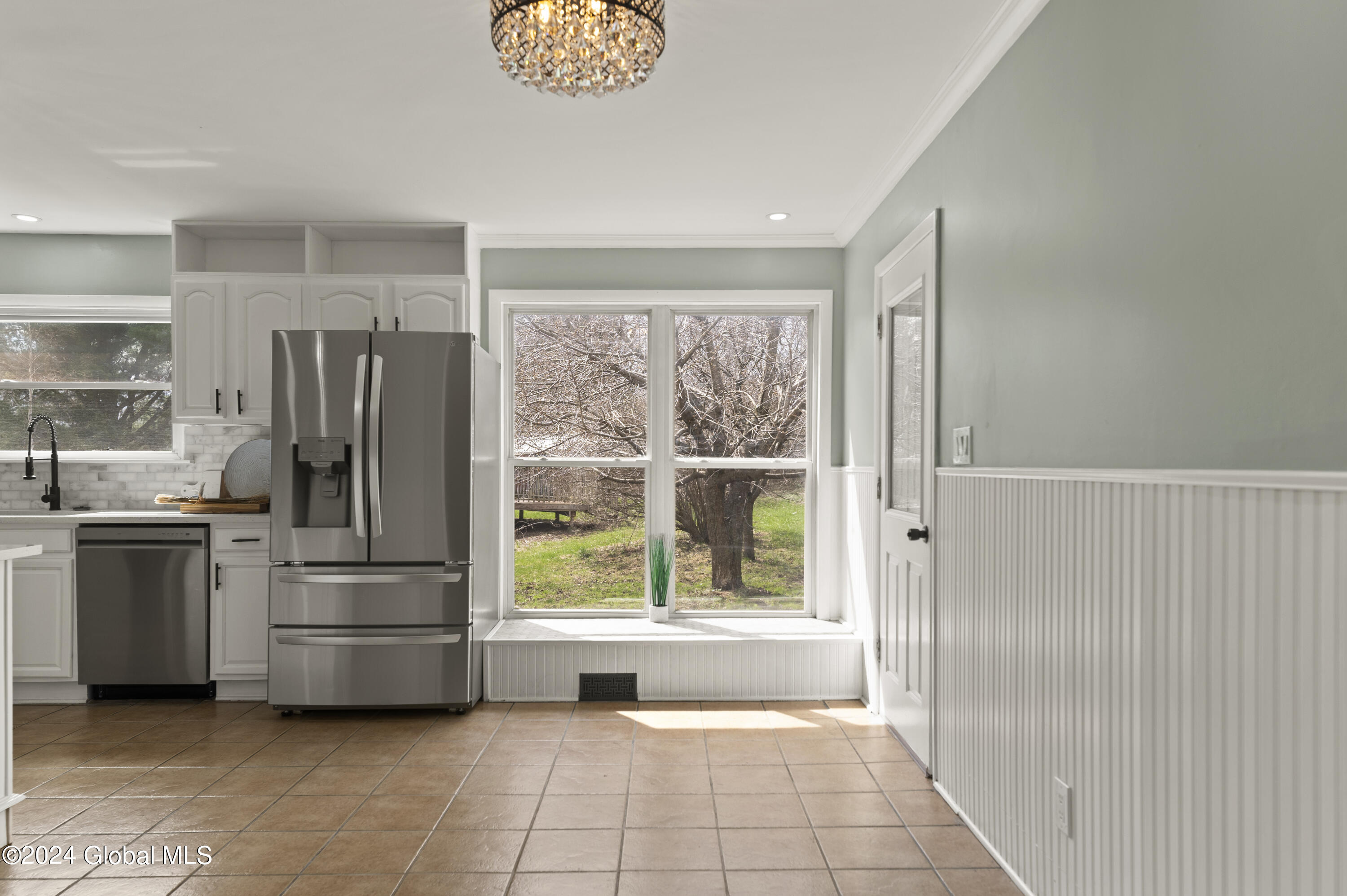157 Dunlap Road Amsterdam, NY 12010 - Photo 5 of 35 33-FJD_1269